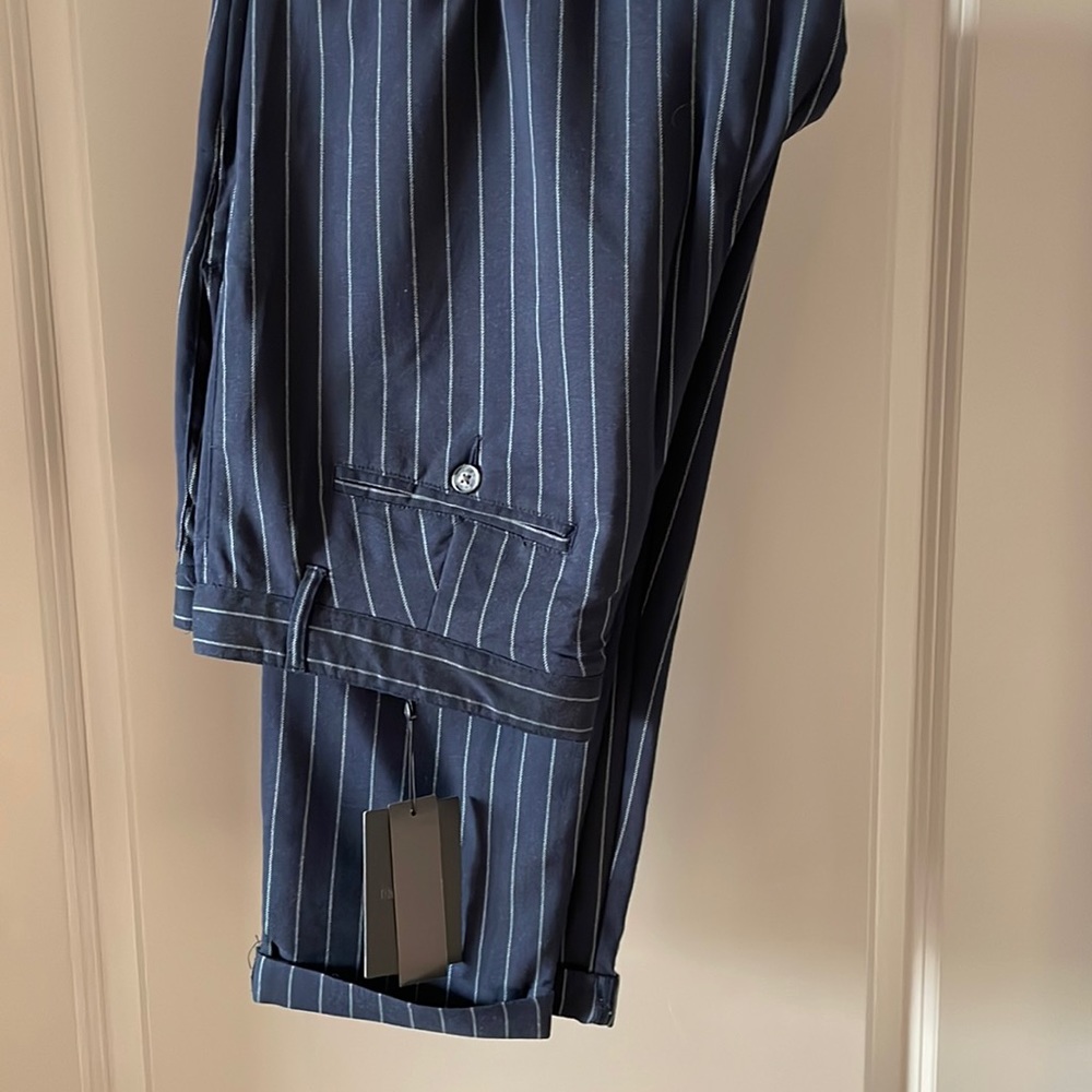 Nave pinstriped cropped men’s pants